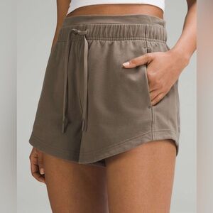Lululemon Inner Glow High-Rise Short 3"